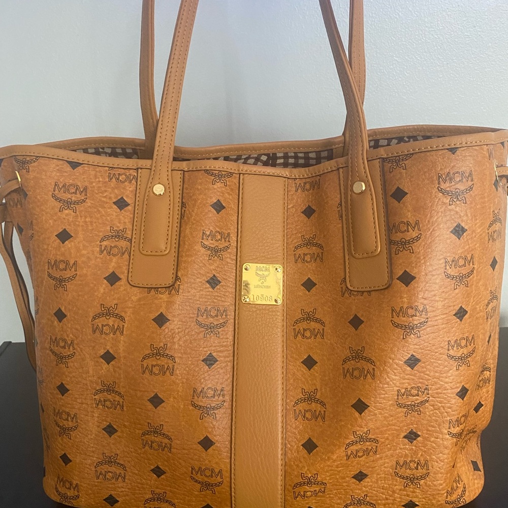 MCM Reversible Liz Shopper